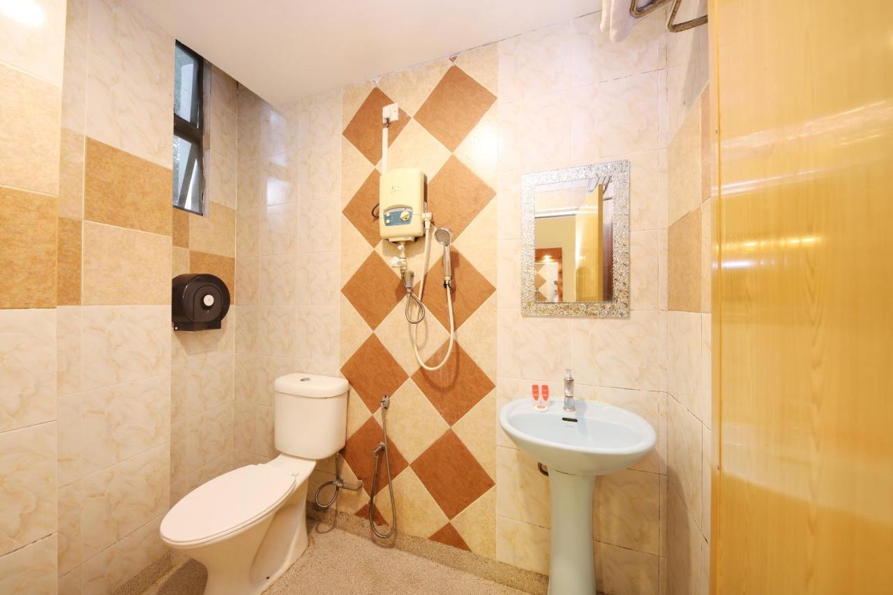 Zen Zeng Budget Hotel Johor Bahru Luaran gambar